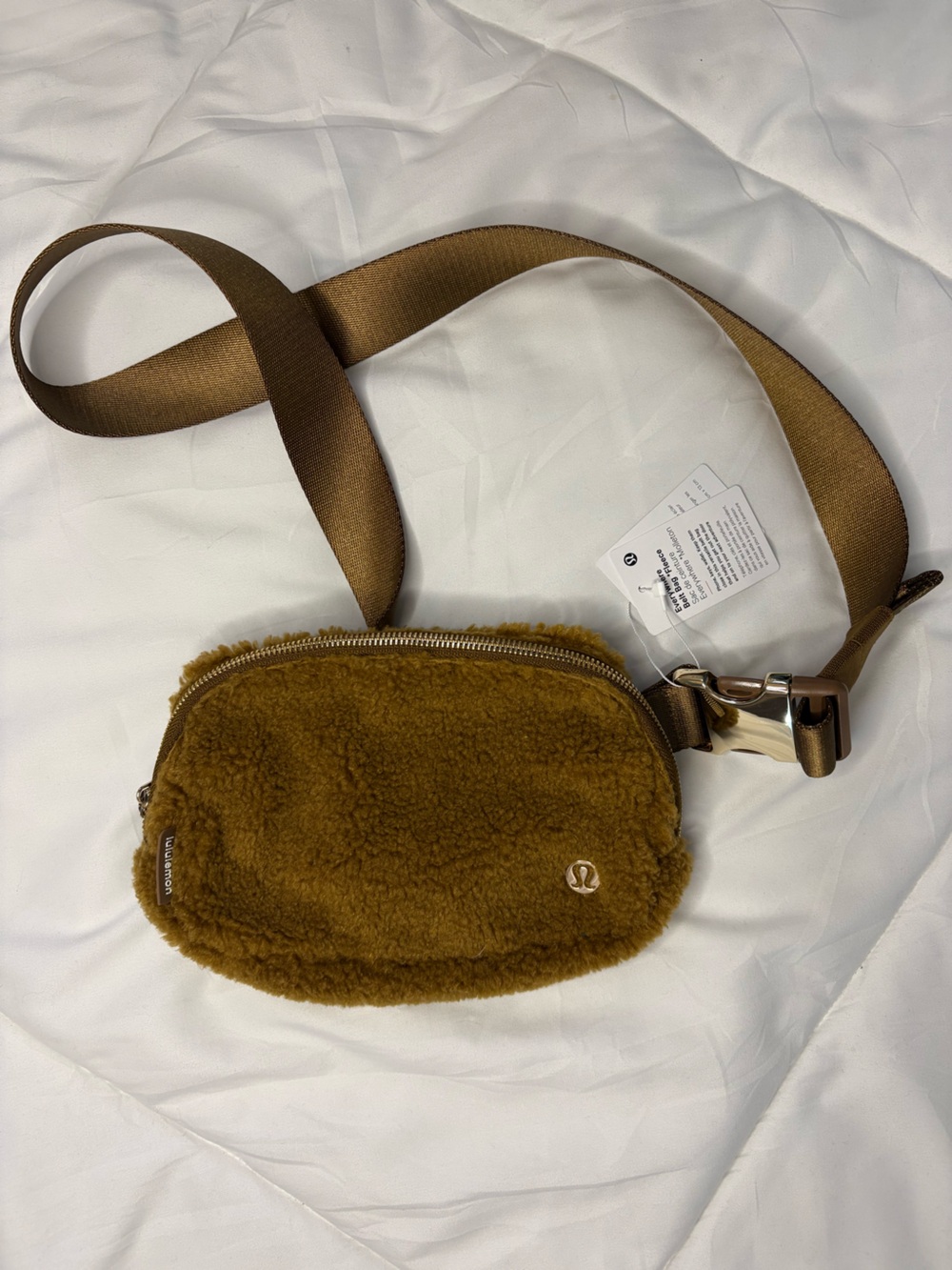 lululemon 1L Brown Sherpa Belt Bag NWT